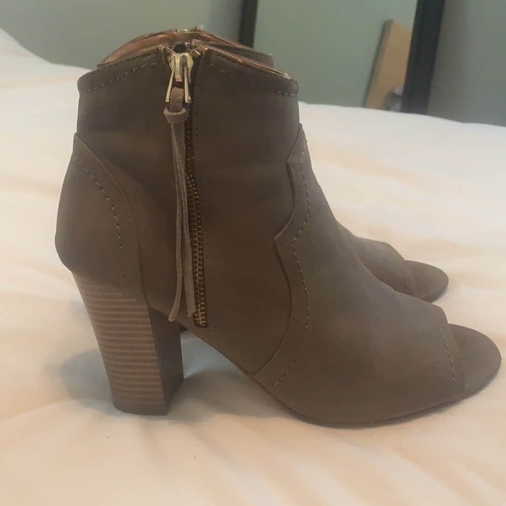 Xoxo peep toe booties - Picture 3 of 8